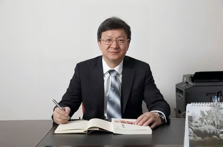 专家照片.jpg